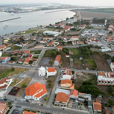 Encantador Perto Da Praia, Em Sao Jacinto *